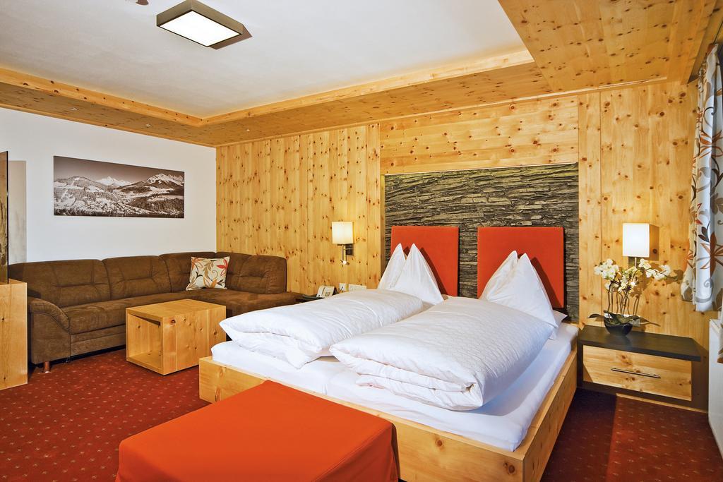 Landhotel Alpenhof 필즈모스 외부 사진