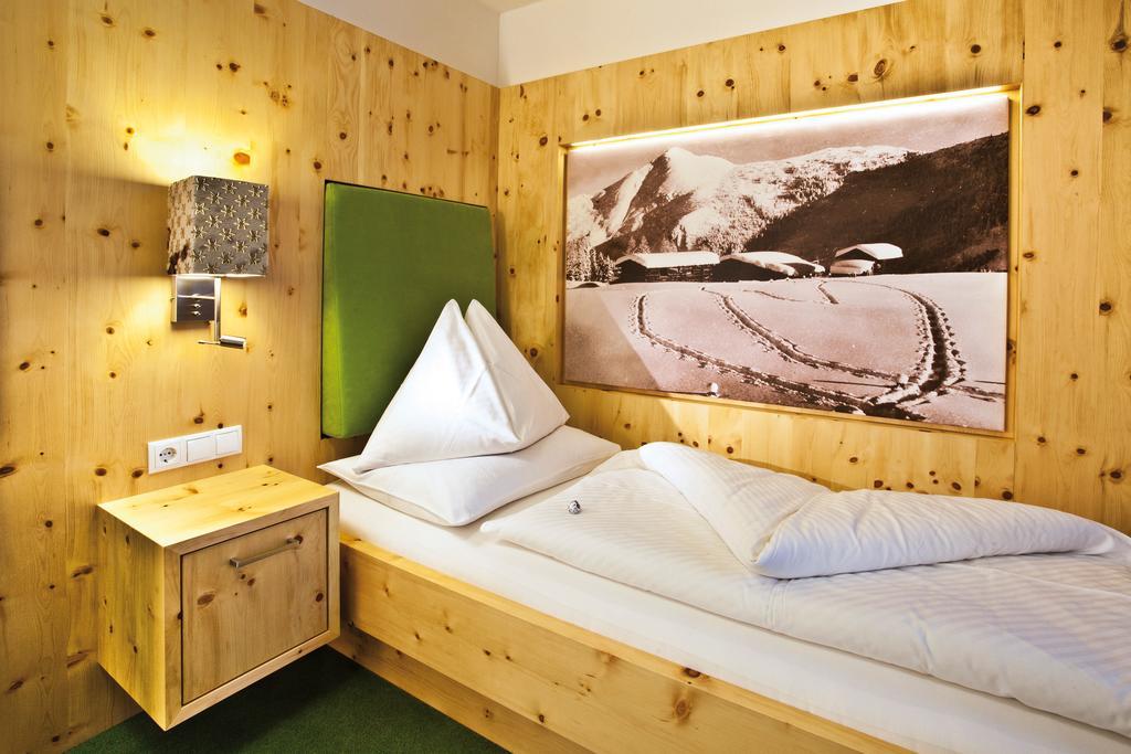 Landhotel Alpenhof 필즈모스 객실 사진